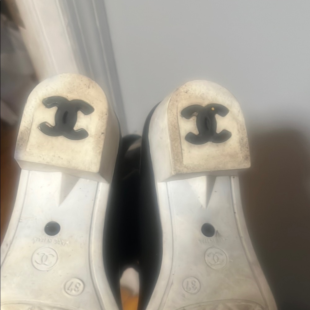 Black Chanel Rain Boots with Logo - Picture 4 of 5
